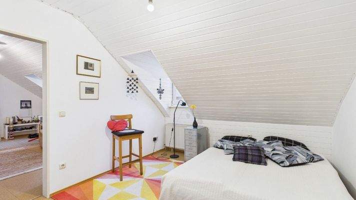 CAM04238G0-PR0051-STILL012