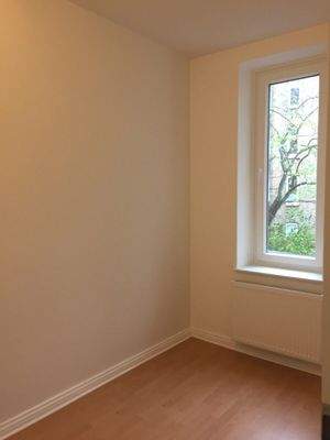 halbes Zimmer zum Hof