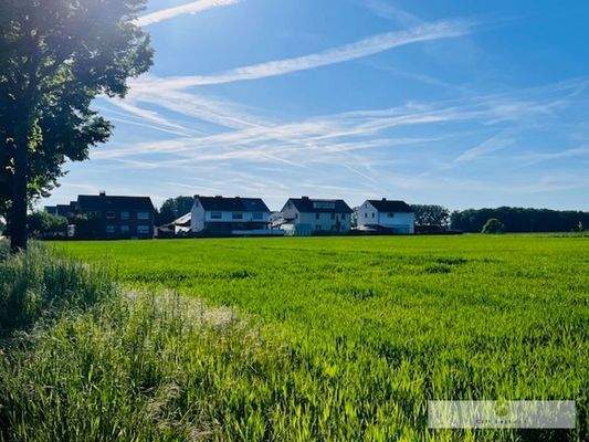 Wunderschöner Blick in die Natur von der gegenüberliegenden Seite aus ...
