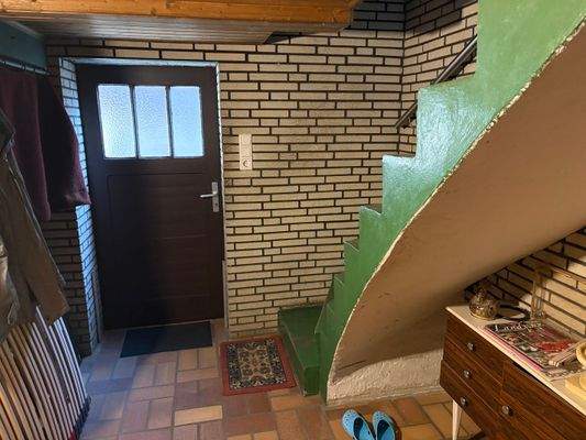 Keller mit Außenaufgang