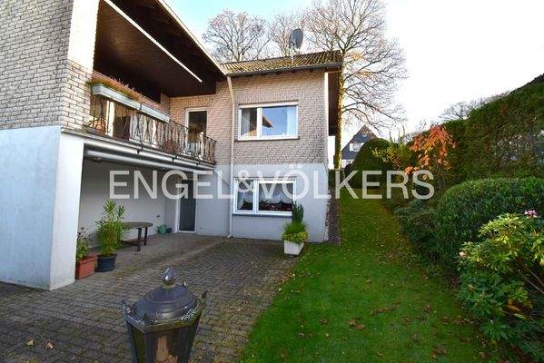 Ansicht in Richtung Veranda und Terrasse