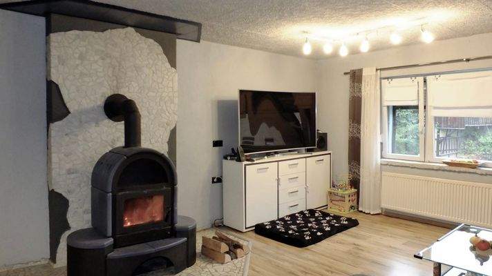 Wohnzimmer mit Kaminofen