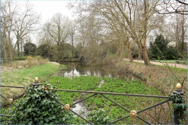 Wohnpark vom Schloßpark aus