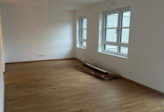 b4fc3f91-f2af-4581-adf9-8365aec50576