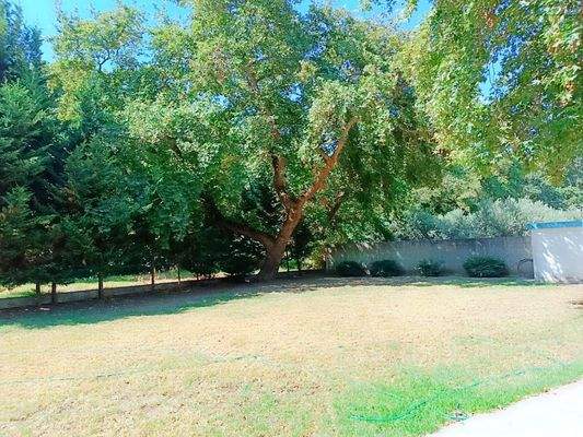 Kreta, Vryses: Wohngebäude mit Pool und Bergblick zu verkaufen – Ideale Investition im Apokoronas!