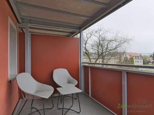 überdachter Balkon