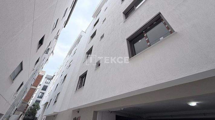 Brand-New Apartment in with Parking Near the Metro in İzmir Karşıyaka