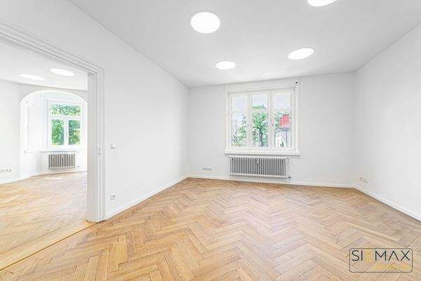 Verbindung von zwei großen Räumen