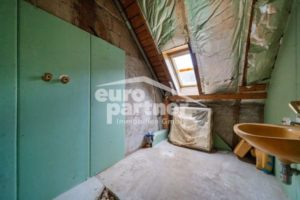 Badezimmer (DG)