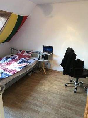 1 Kinderzimmer im OG