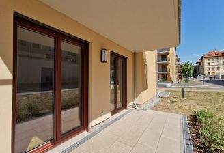 Terrasse Ansicht 2.jpg