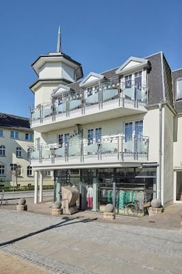 Strandhotel Luise von Preussen Zinnowitz (2).jpg