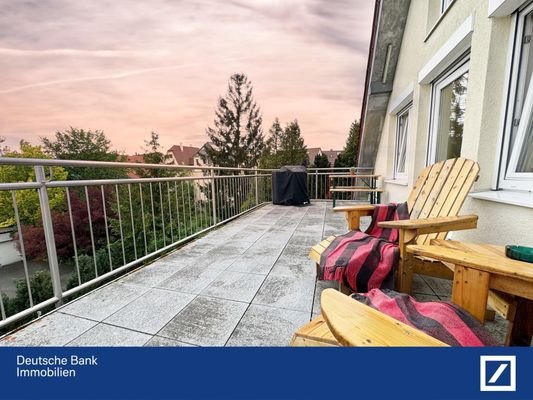 sehr großer Balkon