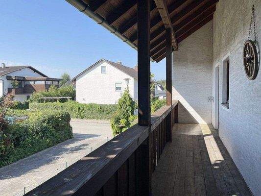 Balkon Obergeschoss (Schlafzimmer).jpg