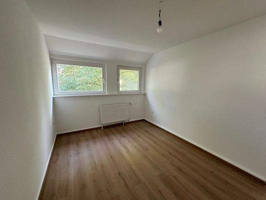 Leerer Raum mit Fenster