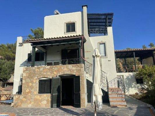 Südostkreta, Aspros Potamos: Wunderschöne Villa, nahe dem Meer und Makry Gialos, zu verkaufen