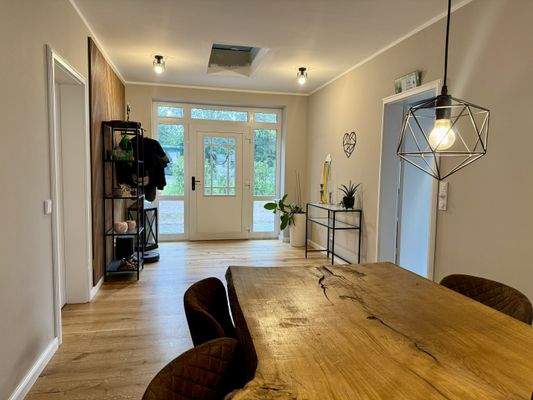 Essbereich / Eingangsbereich 