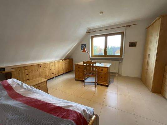 Büro / Kinderzimmer