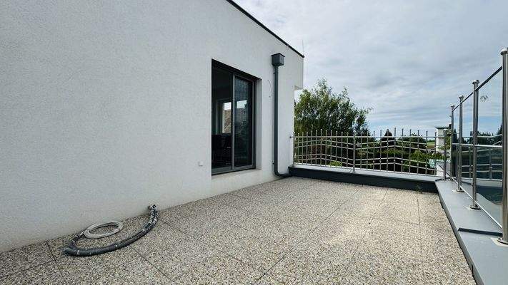 Terrasse Zugang von Büro 2