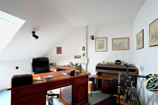 Büro oder Kinderzimmer