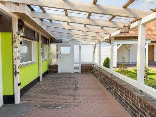 Terrasse überdacht