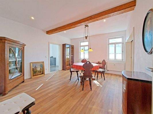 OG heller, großzügiger Essbereich