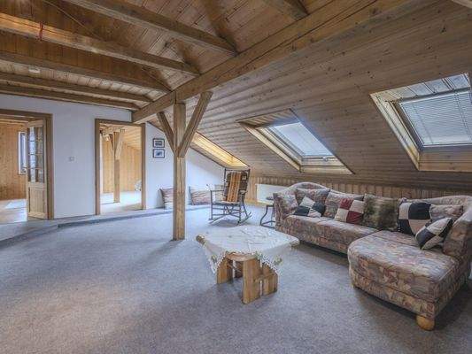 Wohnraum im DG Bild 2