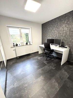 Arbeits-/Kinderzimmer