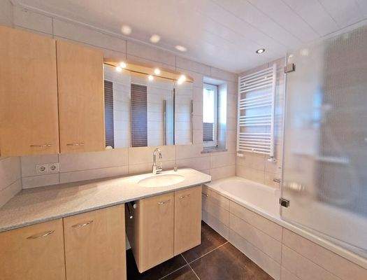 HP5-3-Zimmer-Wohnung-Salzburg-Maxglan-Bad