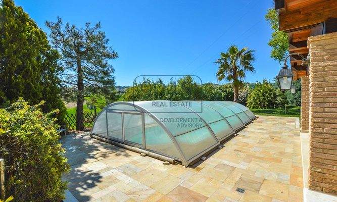 Elegantes Landhaus mit Pool und Meerblick bei Lapedona – Marken