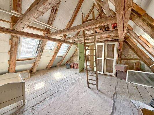 Ausbaureserve DG | linkes Gebäude