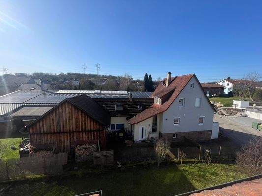 Aussicht DG in Garten (straßenfern)