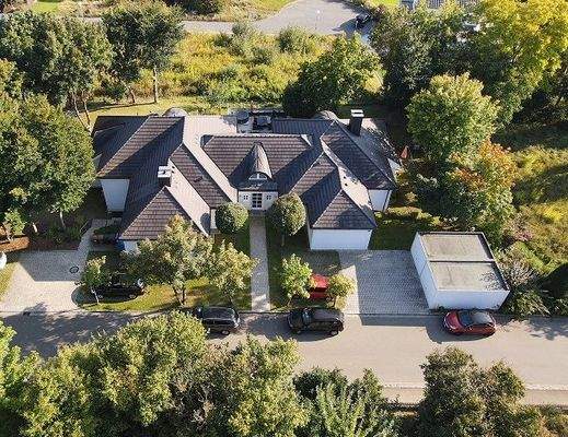 Eichenweg 20 Luftaufnahme 1.jpg