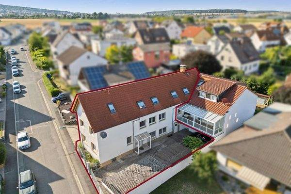 Hausansicht von seitlich oben 