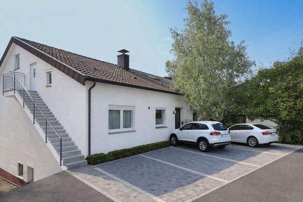 Bsp. Dreifamilienhaus KI-visualisiert