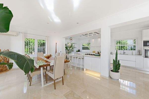 Dining area in villa in Costa d'en Blanes