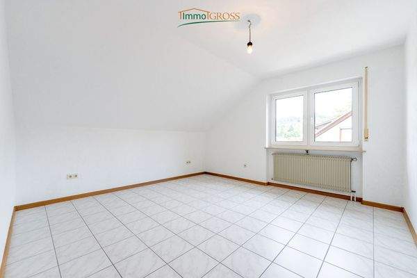 DG - Helles Elternschlafzimmer