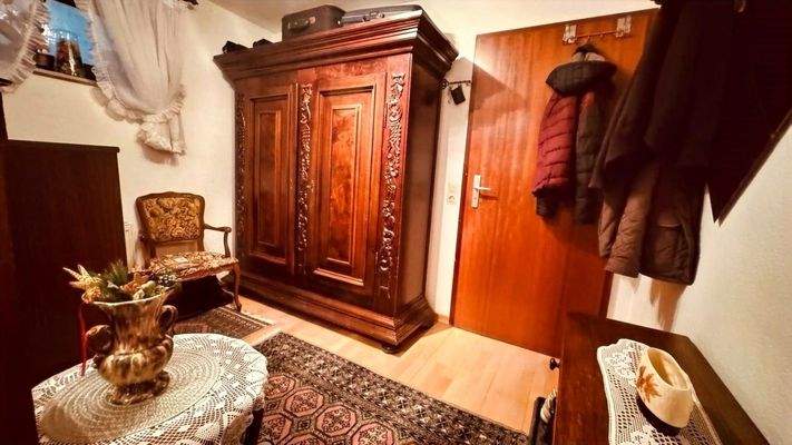 großzügiger Dielenbereich