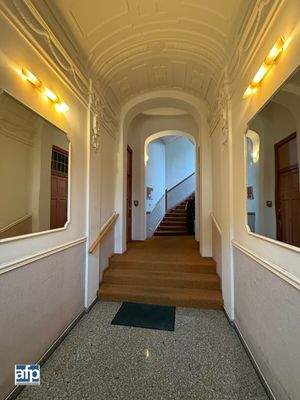 Treppenhaus - Zugang