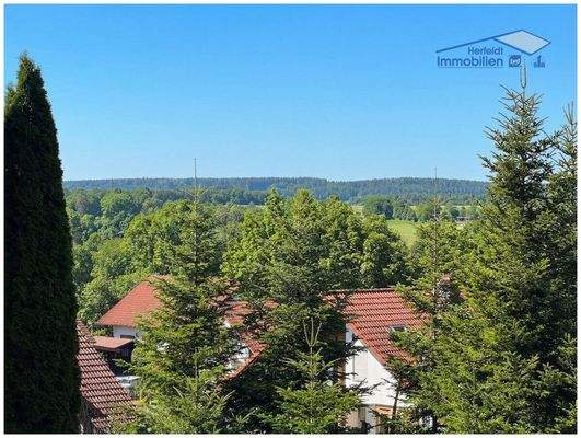 Sehr schöner Weitblick vom Grundstück