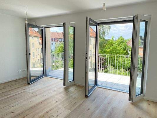 Wohnzimmer Blick auf Balkon