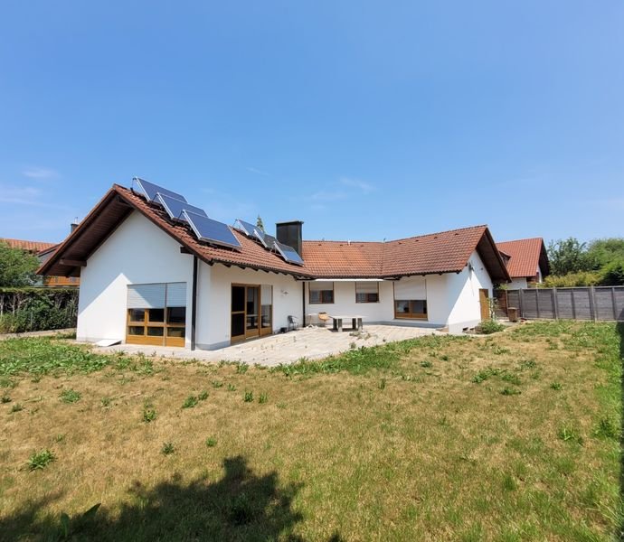 CHARMANTER BUNGALOW IN NETTEM UMFELD