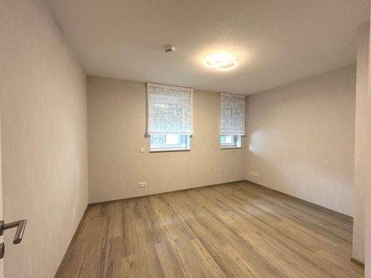 IMG_3070 2(Custom).jpg