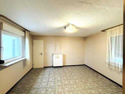 Schlafzimmer EG mit Bad on Suite