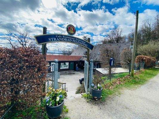 EINGANG ZUM STRANDBAD