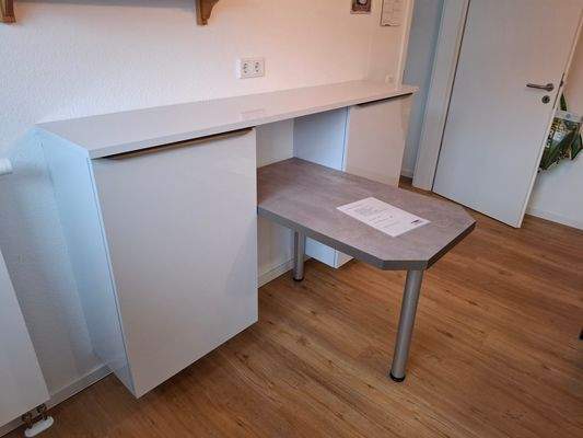 der aktuelle Mieter möchte seine Küche an die Nachmieter verkaufen