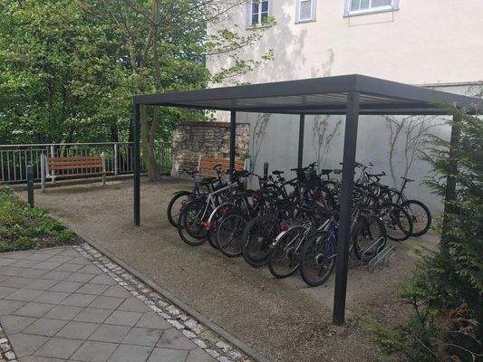 Unterstellplatz für Fahrräder