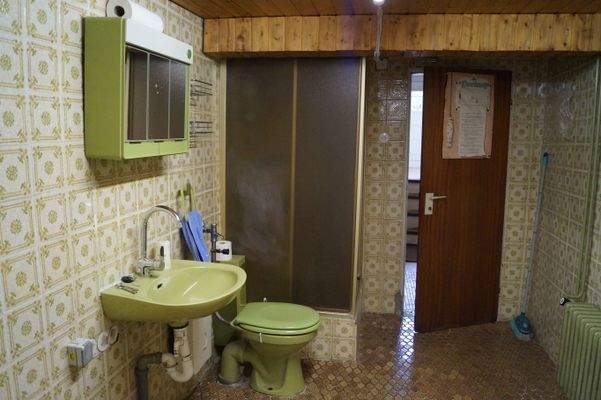 Badezimmer im Keller