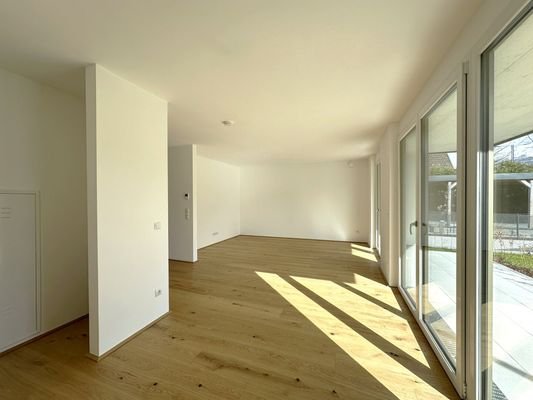 Abstellraum / Küche / Wohnzimmer