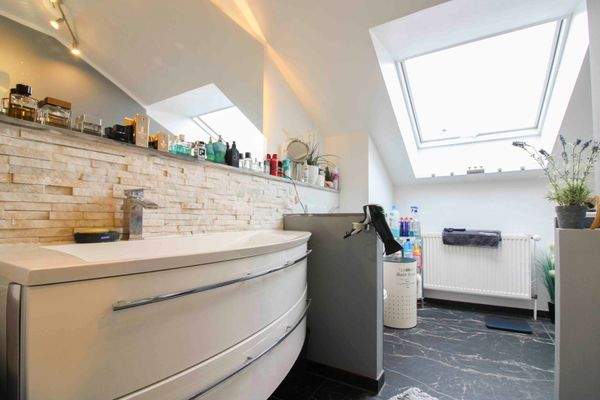 Badezimmer im Obergeschoss